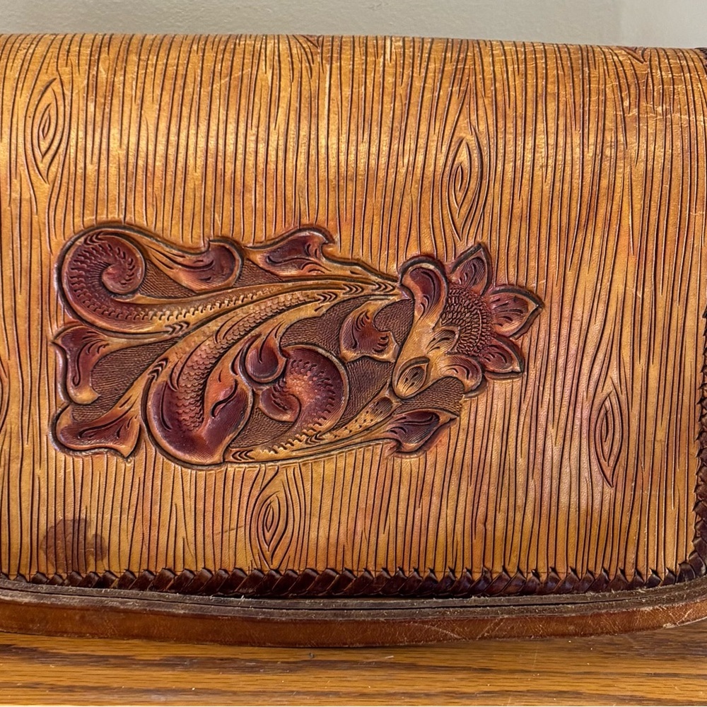 Vintage Tooled Leather Clutch with Deer Design - Picture 5 of 8